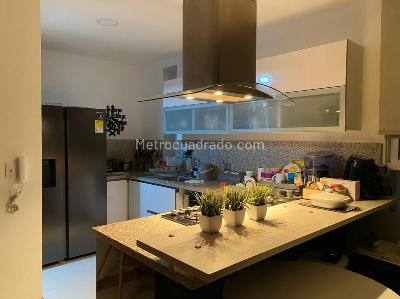 Apartamento de 3 alcobas en venta en Santa Teresita, Cali, 121 m² · foto 4 de 16