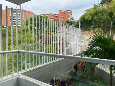 Apartamento de 3 alcobas en venta en Santa Teresita, Cali, 121 m² · foto 8 de 16