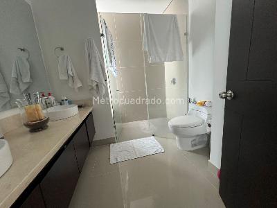 Apartamento en venta en Aguacatal, Cali · foto 18 de 19