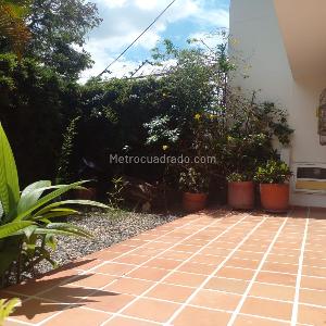 Casa de 4 alcobas en venta en Santa Teresita, Cali, 364 m² · foto 6 de 19