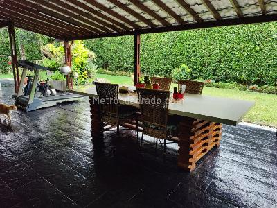 Casa de 4 alcobas en venta en Parcelaciones Pance, Cali, 1200 m² · foto 18 de 20