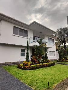 Casa de 4 alcobas en venta en Parcelaciones Pance, Cali, 1200 m² · foto 2 de 20