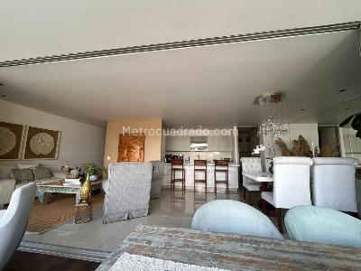 Apartamento de 3 alcobas en venta en Cali Normandia, Cali, 240 m² · foto 2 de 7