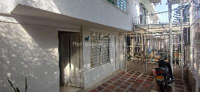 Casa de 5 alcobas en venta en Los Andes, Cali, 120 m² · foto 3 de 11