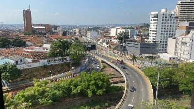 Apartamento de 3 alcobas en venta en Centenario, Cali, 297 m² · foto 2 de 19