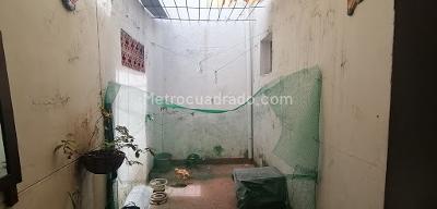 Casa de 5 alcobas en venta en Boston, Medellín, 364 m² · foto 6 de 7