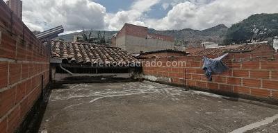 Casa de 5 alcobas en venta en Boston, Medellín, 364 m² · foto 7 de 7