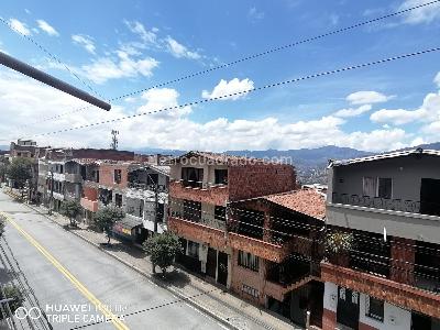 Casa de 3 alcobas en venta en Manrique Central, Medellín, 75 m² · foto 17 de 19