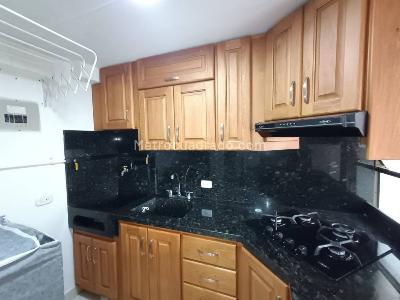 Apartamento de 3 alcobas en venta en Rodeo Alto, Medellín, 53 m² · foto 12 de 20