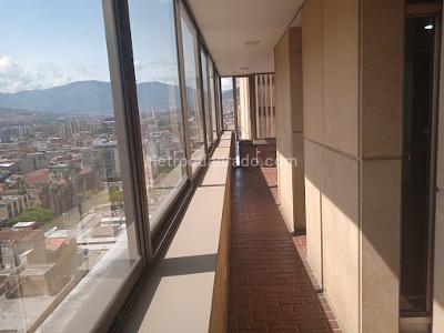 Oficina en Arriendo, Centro, Medellín