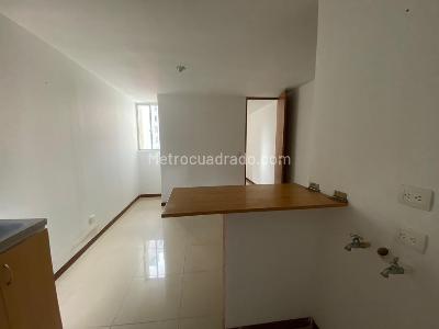 Apartaestudio en venta en La Candelaria, Medellín, 29 m² · foto 7 de 17
