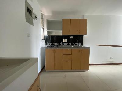 Apartaestudio en venta en La Candelaria, Medellín, 29 m² · foto 9 de 17