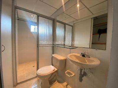 Apartaestudio en venta en La Candelaria, Medellín, 29 m² · foto 11 de 17