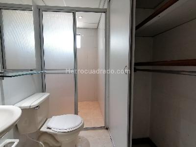 Apartaestudio en venta en La Candelaria, Medellín, 29 m² · foto 12 de 17