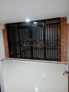 Casa de 3 alcobas en venta en Bombona, Medellín, 134 m² · foto 6 de 19
