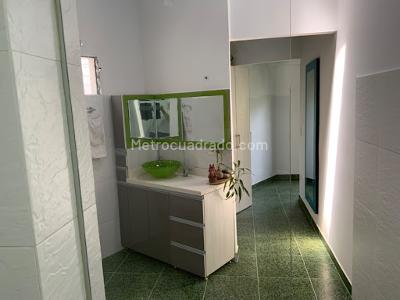 Casa de 4 alcobas en venta en El Poblado, Medellín, 264 m² · foto 17 de 20