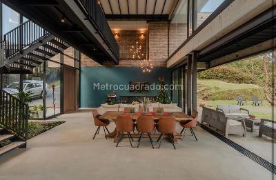 Casa de 4 alcobas en venta en Envigado, Envigado, 1970 m² · foto 5 de 9