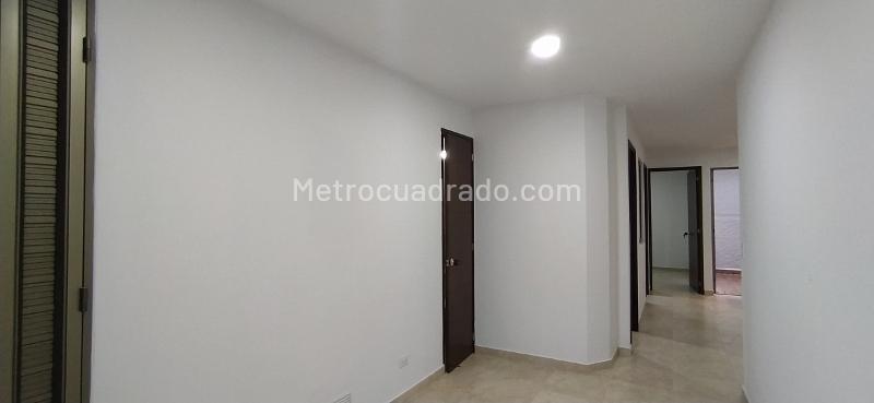 Apartamento en Arriendo de 2 Alcobas Cerca al Centro en Las Palmas - 2