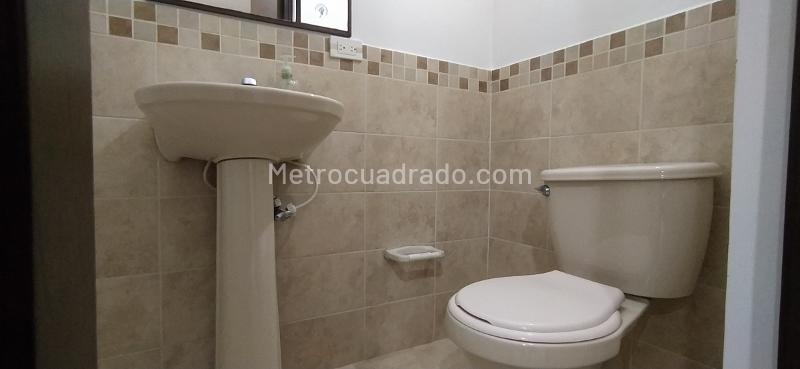 Apartamento en Arriendo de 2 Alcobas Cerca al Centro en Las Palmas - 6