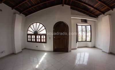 Apartamento en venta en Prado, Medellín · foto 2 de 20