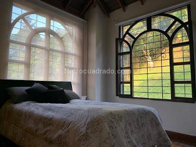 Casa de 5 alcobas en venta en Alto De Las Flores, Sabaneta, 1000 m² · foto 19 de 20