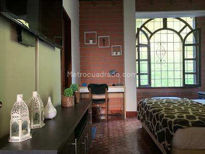 Casa de 5 alcobas en venta en Alto De Las Flores, Sabaneta, 1000 m² · foto 20 de 20
