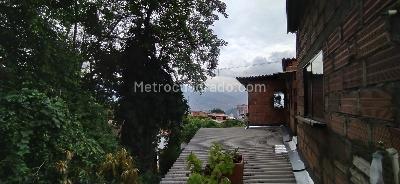 Casa de 3 alcobas en venta en Robledo, Medellín, 122 m² · foto 15 de 18