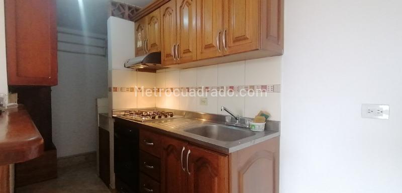 Apartamento de 2 Alcobas en Boston cerca a Av. Oriental - 3