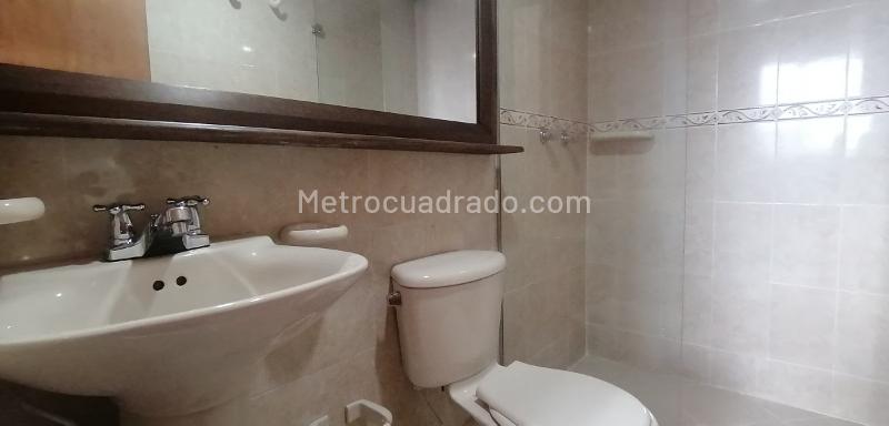Apartamento de 2 Alcobas en Boston cerca a Av. Oriental - 7