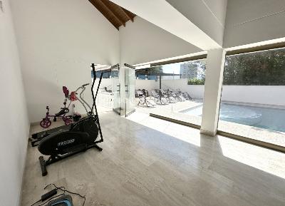 Casa de 5 alcobas en venta en El Poblado, Medellín, 470 m² · foto 4 de 20