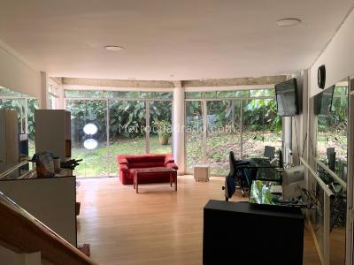 Casa de 4 alcobas en venta en Los Balsos, Medellín, 417 m² · foto 4 de 20