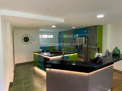 Casa de 4 alcobas en venta en Los Balsos, Medellín, 417 m² · foto 6 de 20