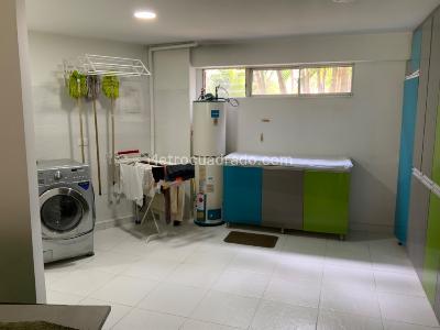 Casa de 4 alcobas en venta en Los Balsos, Medellín, 417 m² · foto 8 de 20