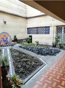 Casa de 5 alcobas en venta en Laureles, Medellín, 424 m² · foto 2 de 16