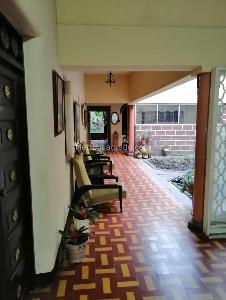 Casa de 5 alcobas en venta en Laureles, Medellín, 424 m² · foto 3 de 16