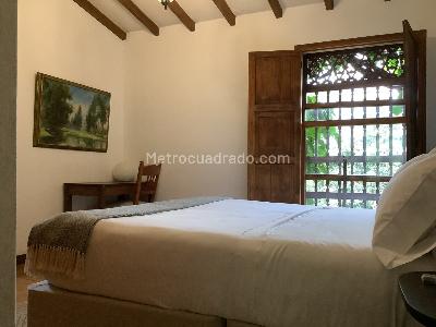 Casa de 4 alcobas en venta en Los Balsos, Medellín, 1524 m² · foto 14 de 20