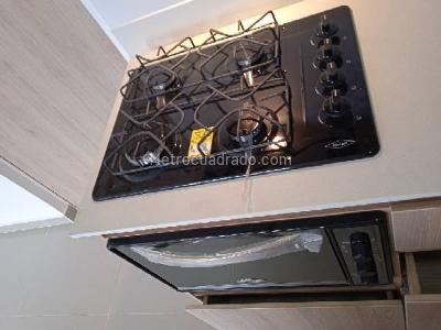 Apartamento en venta en Boston, Medellín · foto 3 de 14