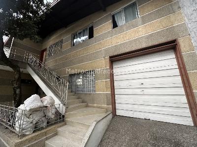 Casa de 5 alcobas en venta en Prado, Medellín, 576 m² · foto 2 de 20