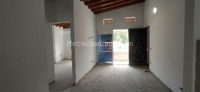 Apartamento de 3 alcobas en venta en Santa Ana, Bello, 74 m² · foto 2 de 19