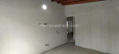 Apartamento de 3 alcobas en venta en Santa Ana, Bello, 74 m² · foto 6 de 19