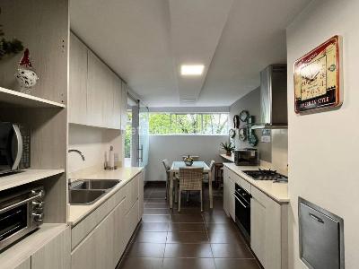 Apartamento de 3 alcobas en venta en El Tesoro, Medellín, 152 m² · foto 6 de 20