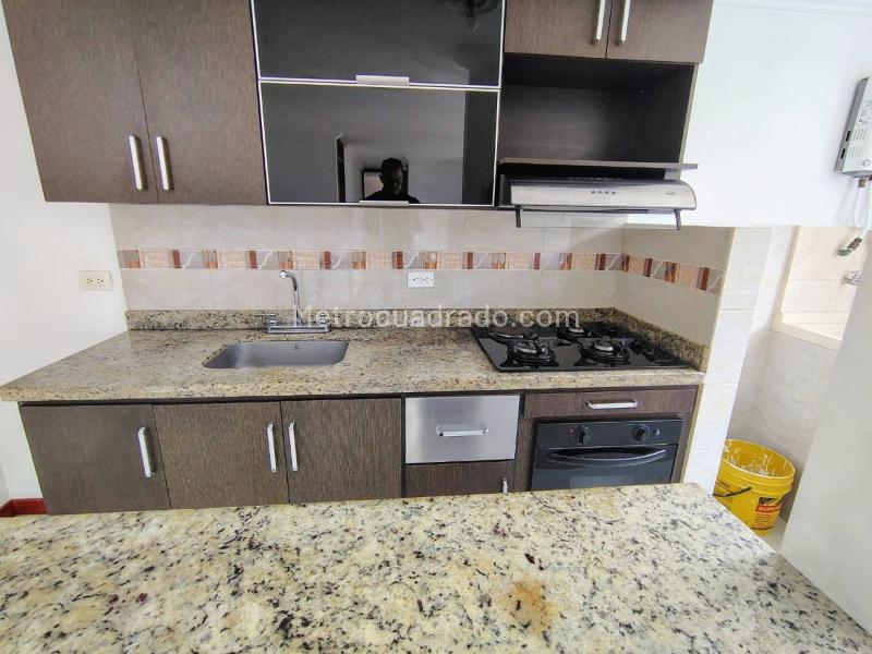 Apartamento Moderno de 2 Alcobas en La Loma del Indio - 6