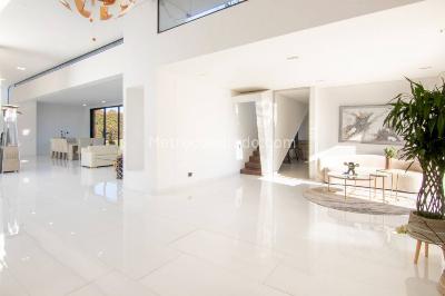 Casa de 5 alcobas en venta en Alto De Palmas, Envigado, 1783 m² · foto 3 de 20
