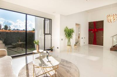 Casa de 5 alcobas en venta en Alto De Palmas, Envigado, 1783 m² · foto 5 de 20