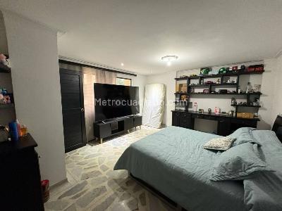 Apartamento de 4 alcobas en venta en Laureles, Medellín, 300 m² · foto 10 de 20