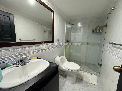 Apartamento de 4 alcobas en venta en Laureles, Medellín, 300 m² · foto 15 de 20