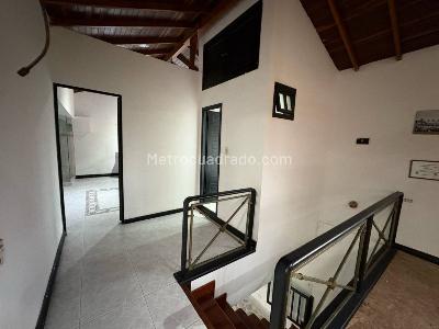 Apartamento de 4 alcobas en venta en Laureles, Medellín, 300 m² · foto 17 de 20