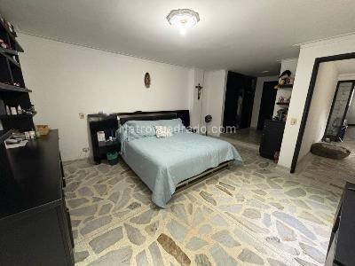 Apartamento de 4 alcobas en venta en Laureles, Medellín, 300 m² · foto 9 de 20