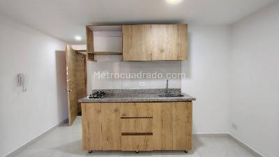 Apartaestudio en venta en Manrique Central, Medellín, 33 m² · foto 7 de 15