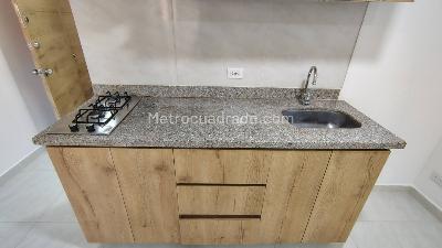 Apartaestudio en venta en Manrique Central, Medellín, 33 m² · foto 8 de 15